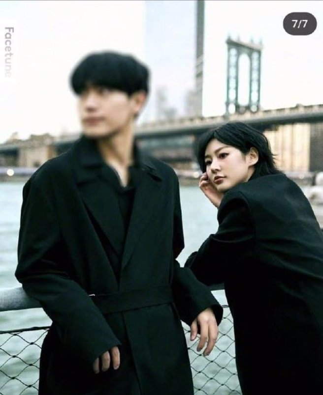 李鎮浩曝光金賽綸生前曾已婚的消息，直指身邊男子是她老公。（圖／攝自金賽綸IG）