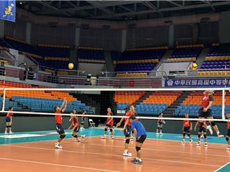 屏東新園國中男女排都進決賽 周春米贈2萬加菜金祝雙贏