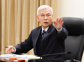 電價恐漲... 今年怎沒預防升息？楊金龍：去年沒川普