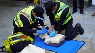 台中3歲童溺水「假義消」急救惹議　消防局要查辦了