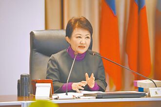 盧秀燕與徐巧芯