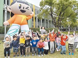 屏東 兒童節包圍縣府讓孩子作主