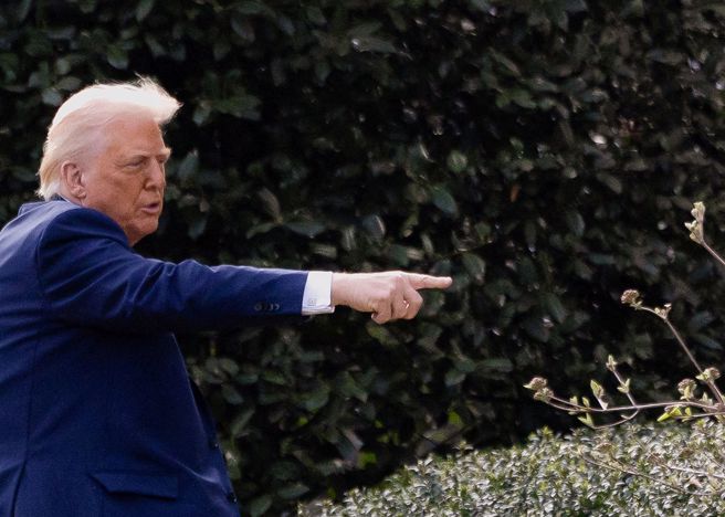 川普下令关闭教育部。（图／路透）