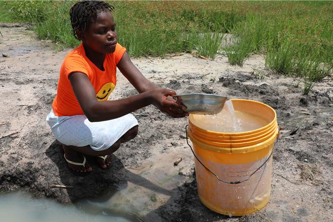 台湾世界展望会呼吁民眾珍惜水资源及节约能源。（展望会提供／林良齐台北传真）
