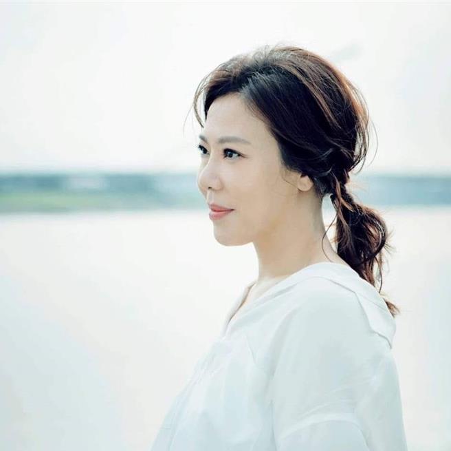 李彥秀今反駁，直言溫朗東所提的地上物為其母親所有，並非她的南港服務處範圍，使用過程也全符合法規。(李彥秀提供／張睿廷台北傳真)