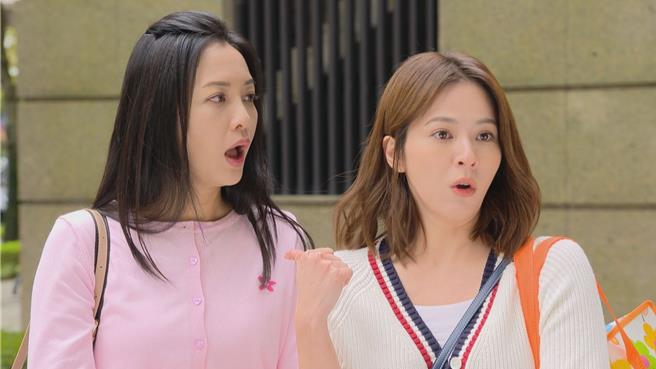 何蓓蓓（左起）、苏晏霈饰演从小一起长大的好姐妹。（民视提供）