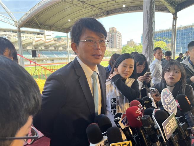 民眾党主席黄国昌痛批北检就是「假视察，真逼供」。（王扬杰摄）