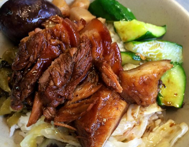 北门郑记猪脚饭惊传歇业。（图／翻摄自郑记猪脚饭脸书）