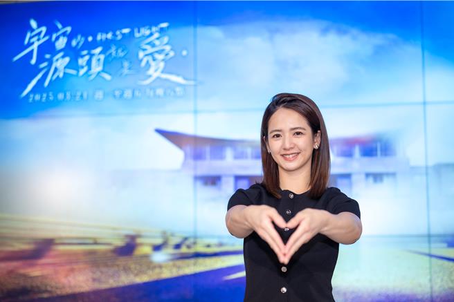 臧芮萱《宇宙的源头就是爱》饰演年轻时期李玲惠校长。（大爱提供）