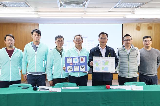 针对25日停水30小时，台南市政府经发局与自来水公司六区今天召开记者会，说明因应措施。（台南市政府提供／曹婷婷台南传真）