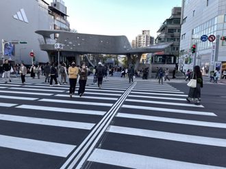 北捷中山站惊见1设计 网讚：像日本涩谷十字路口