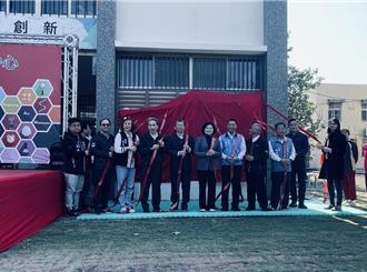 雲林縣府自籌經費成立 台西自造科技中心啟用