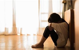 公車亭對少女襲胸摸臀 特教狼師判刑2年6月確定