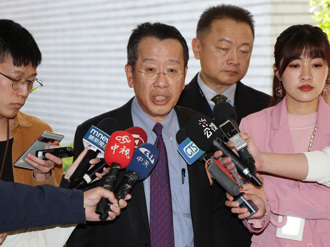 我玉山艦接受美軍艦運補？顧立雄未證實：都依運作規則應處