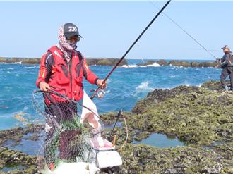 澎湖大和盃磯釣賽開釣 88名好手無人島揚竿