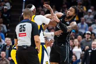 影》例行赛变武斗场？溜马本周2度衝突 篮网主帅劝架反被推飞