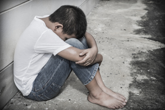 「弟弟恐怕是我儿子」申请鑑定 赌城男曝惨遭母性侵往事 