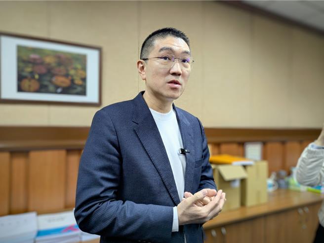 基隆市长谢国梁表示，基隆捷运将在北北基团队的深入讨论下，找出更有效率、贴近民意的解决方案。（张志康摄）