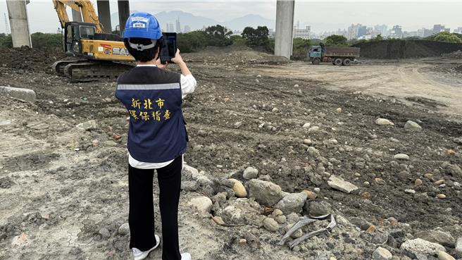 北部多数空气品质测站AQI（空气品质指标）将达到「对敏感族群不健康」橘色提醒等级，基北北桃即启动联合稽查管制措施。（图／新北市环保局）