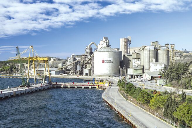 台泥投资的土耳其OYAK的Aslan厂。图／台泥提供