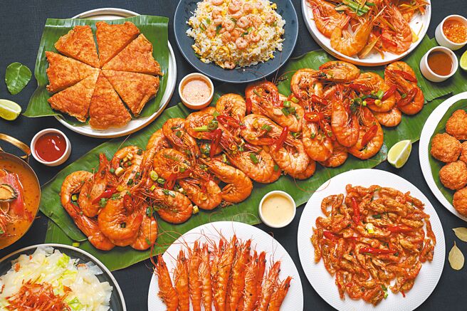 泰式海鮮自助餐廳「泰市場」期間限定特企活動「海陸大PK」，新增多達15道蝦料理，「萬蝦齊放」滿足海鮮控。（晶華國際酒店集團提供）