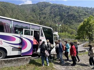 原民運推觀光接駁車 15條路線免費搭 暢遊高雄秘境