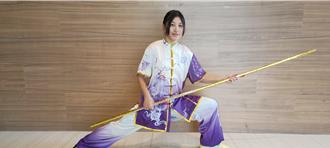曾因车祸拿不起筷子 开朗少女把训练当復健 勇夺武术冠军