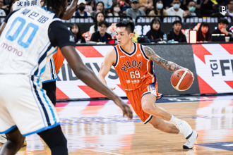 PLG》李家慷爆發摘32分 領航猿強壓勇士搶登例行賽龍頭