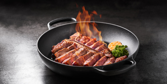 才開5年就入選2次米其林 頂級牛排店無預警熄燈老饕愣：上門才知