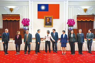 罷免釋憲兩頭燒 藍擋不擋兩難