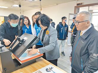 自籌500萬 台西教育中心啟用