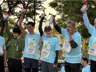 蕭美琴赴花蓮參加瑞穗柚花追香路跑：感謝參賽跑者振興地方