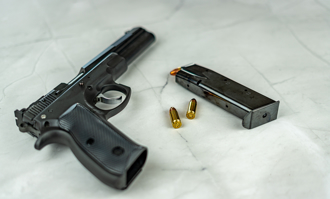 疑「财务压力」崩溃！ 三重26岁警派出所顶楼自戕身亡