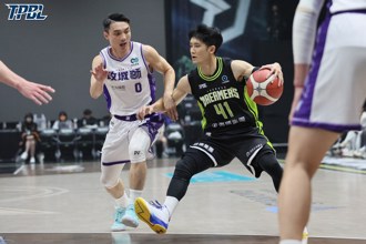 TPBL》貝奇跟蔡宸綱爆發互毆衝突沒事 蔣淯安反遭驅逐