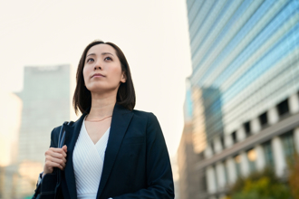4生肖半年內事業騰飛！屬蛇雙吉星加持 業績旺爆
