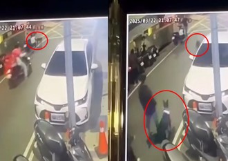 芦洲恶犬扯断后照镜暴衝　女子遛狗遭狠咬「拉也拉不开」