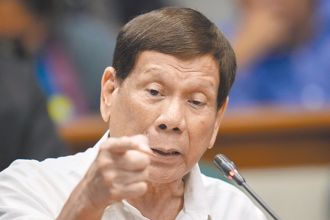 故意被捕？郭正亮讚杜特蒂嗆司法1句好厲害：軍警很窩心