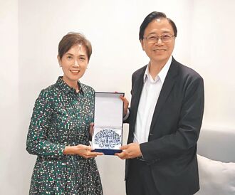 張善政訪星 交流智慧城市發展