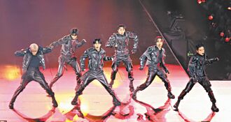 NCT 127開唱狂撂中文 被糾正「乾」字發音