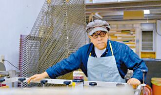 蔡康永低调办展 关我屁事咖啡热卖