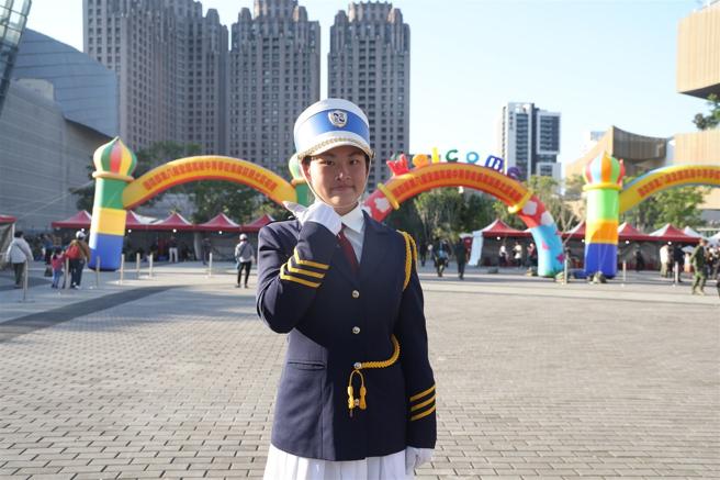 莺歌工商队长金恩琳。（记者黄迪明摄）