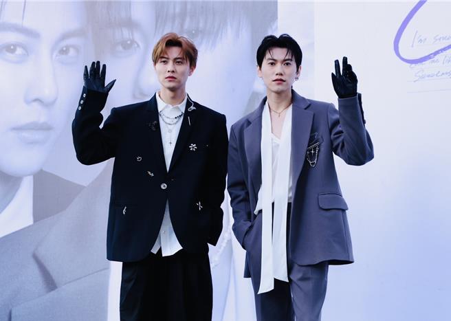 王子、邱宇辰推出新歌〈CANDY〉，23日举办签唱会。（陈俊吉摄）