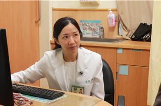 信徒跋涉迎媽祖 醫師提醒保健四重點