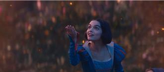 无惧肤色争议 《白雪公主》稳坐台美票房冠军宝座