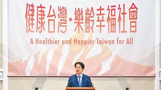 賴政府醫療政策聽誰的