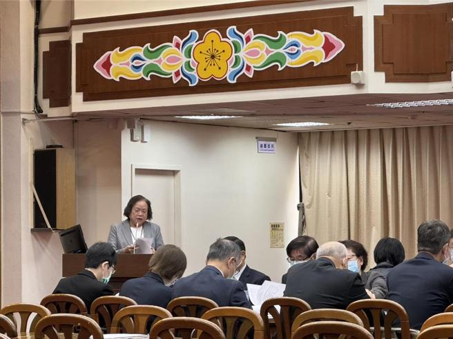 主计长陈淑姿赴立法院财政委员会答询。图／吕晏慈摄