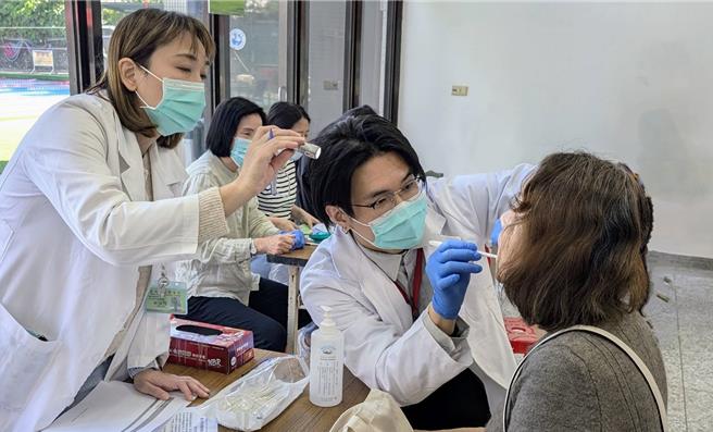 台北榮總社區醫療服務-口腔檢查(台北榮總提供)