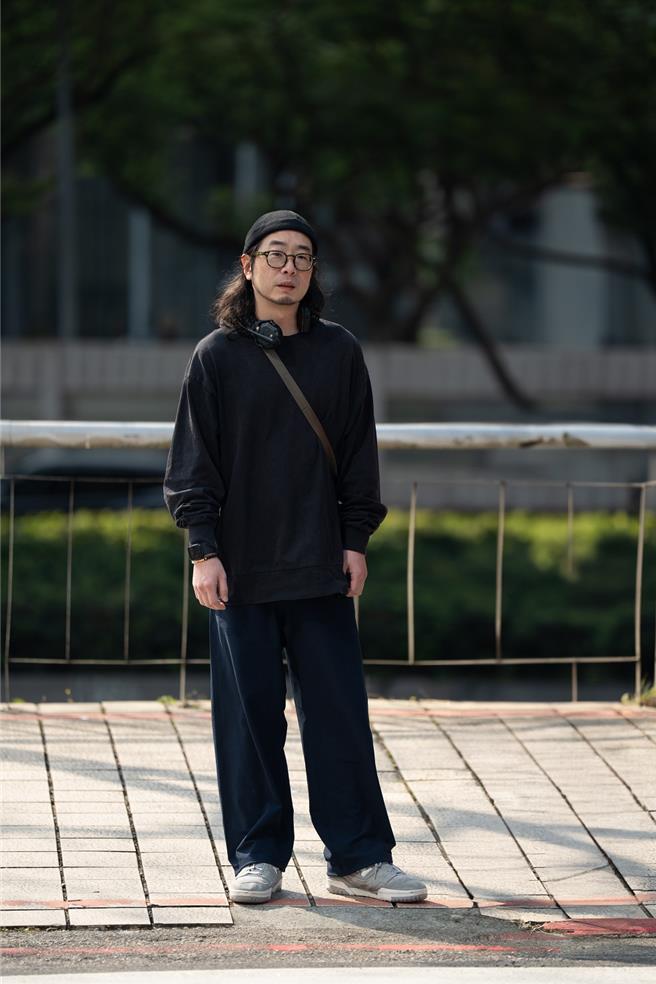 导演许富翔再与林心如合作《有爱我们床上谈》。（TVBS提供）