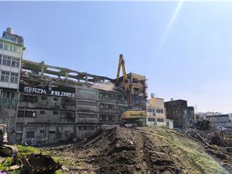 台中清水烂尾楼拆除塌陷物 市府开罚10户所有权人