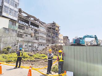 清水爛尾樓續拆 釐清責任開罰